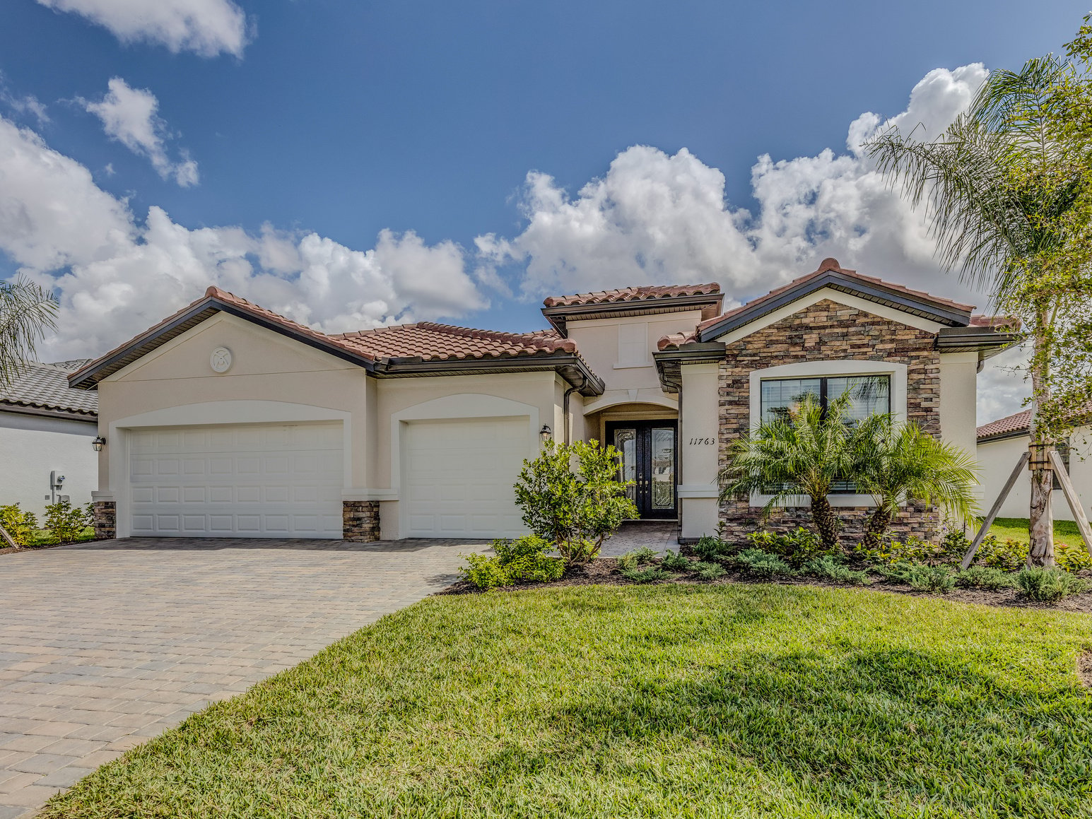 Beautiful newly built home in Florida